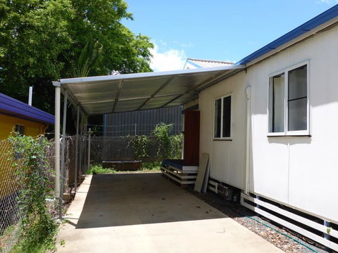 Kenny's Cabin - Foster Accommodation 0