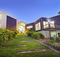 Kilala - executive home - Foster Accommodation