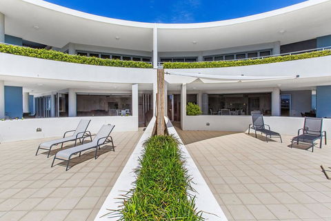 Kingscliff Ocean View Penthouse Terraces - Foster Accommodation 0