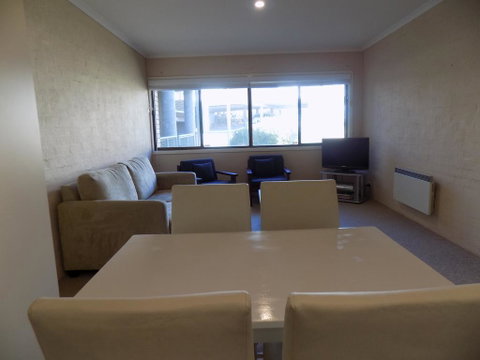 Kirwan 12 - Foster Accommodation 1