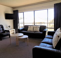 Kirwan Apartments 47 - Foster Accommodation