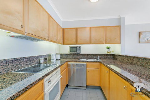 KOZYGURU THE ROCKS HARBOUR BRIDGE VIEW 1 BED APT SWIMMING POOL NTR098 - Foster Accommodation 3