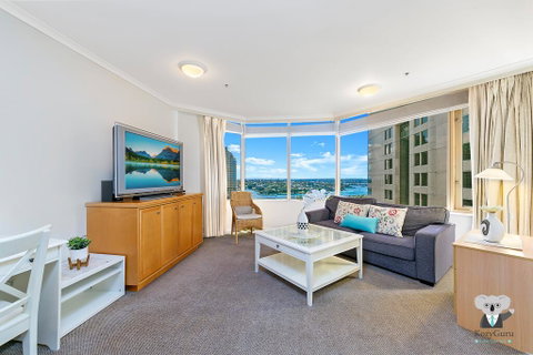 KOZYGURU THE ROCKS HARBOUR BRIDGE VIEW 1 BED APT SWIMMING POOL NTR098 - Foster Accommodation 0