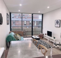 KOZYGURU WATERLOO KOZY 2 BED APT 10MIN TO CBD NWA005-2402 - Foster Accommodation
