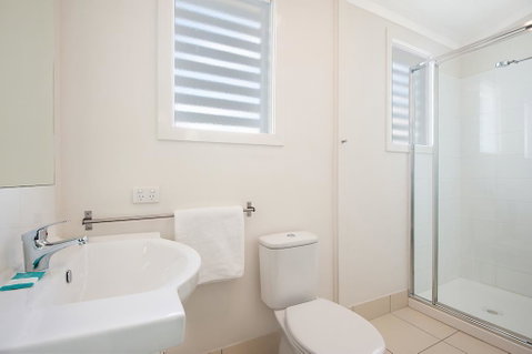 La Costa Beachside Motel - Foster Accommodation 3