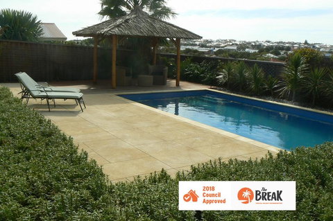 La Mer - Home With A Pool - Foster Accommodation 0