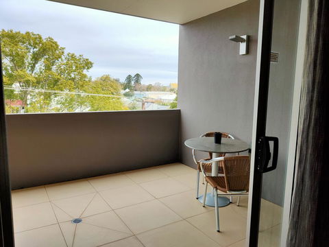 Laguna Serviced Apartments - Foster Accommodation 1