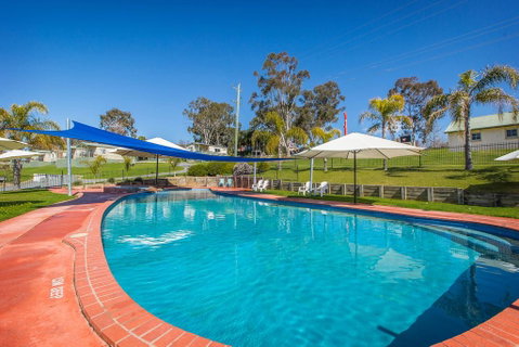 Lake Hume Tourist Park - Foster Accommodation 0