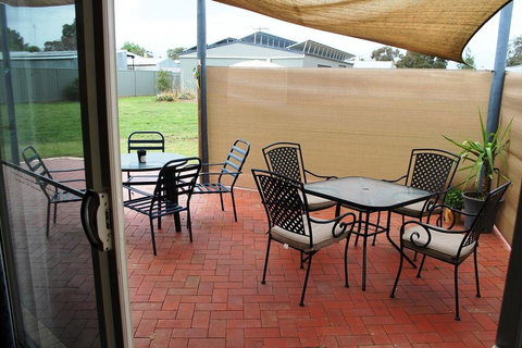 Lake Tyrrell Accommodation - Foster Accommodation 2