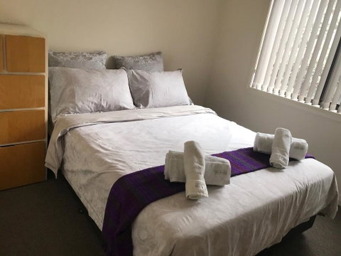 Lake Vista - Foster Accommodation 1
