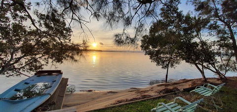 LAKEFRONT And SUNSET HAVEN - Foster Accommodation 1