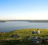 Lakes and Craters Holiday Park - Foster Accommodation
