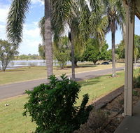 Lakeside Lodge Motel - Foster Accommodation