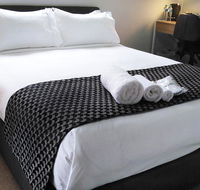 Lakeside Retreat  Business - Foster Accommodation