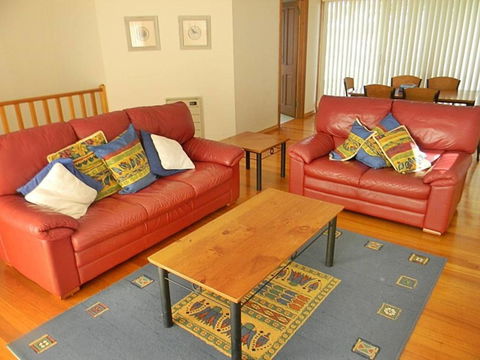 LAKESIDE2 - Foster Accommodation 1
