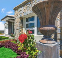 Lavender Manor BnB - Foster Accommodation