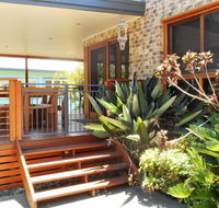 Lees By The Sea at South West Rocks - Foster Accommodation