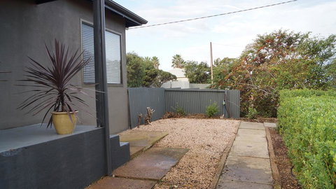 Lincoln Breeze - Foster Accommodation 3