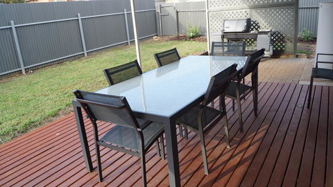 Lincoln Breeze - Foster Accommodation 1