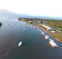 Lucinda Fishing Lodge - Foster Accommodation