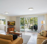 Luxury Boardwalk Apartment - Unit 7 - Foster Accommodation