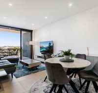 Luxury Living with Panoramic Views - Foster Accommodation