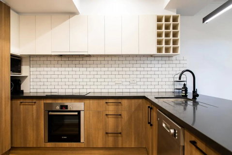 Luxury Spacious 2 Bedroom Fitzroy Apartment - Foster Accommodation 1