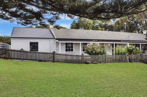Lyons Cottage - A Quaint Whalers Cottage In Heart Of Port Fairy - Foster Accommodation 3