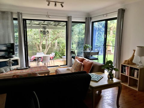 Ma Petite Maison - Foster Accommodation 3