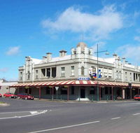 Madden's Commercial Hotel - Foster Accommodation