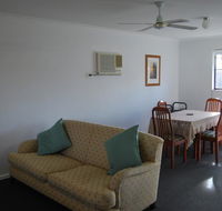 Maple Tree Cottage - Foster Accommodation