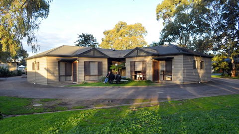 Marion Holiday Park - Foster Accommodation 0