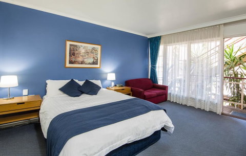 MAS Country Riverboat Lodge Motor Inn - Foster Accommodation 1