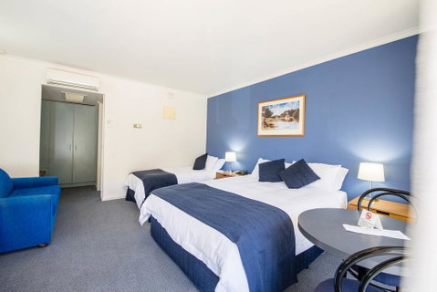 MAS Country Riverboat Lodge Motor Inn - Foster Accommodation 3