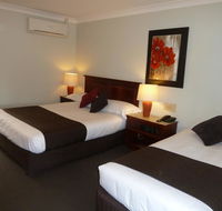 McNevins Warwick Motel - Foster Accommodation