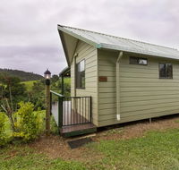 Mena Creek Flower House - Foster Accommodation