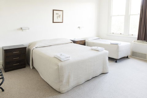 Mercantile Hotel - Foster Accommodation 3