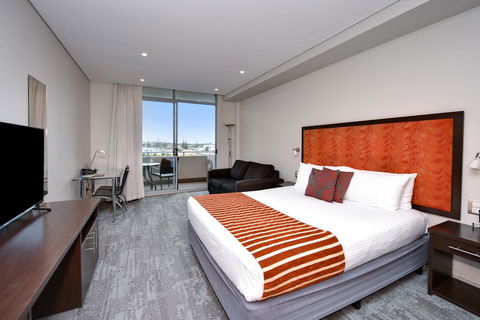 Mercure Centro Port Macquarie - Foster Accommodation 3