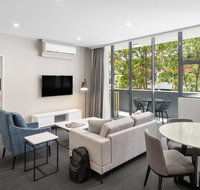 Meriton Suites Waterloo - Foster Accommodation