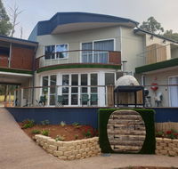 Merry Mary - Foster Accommodation
