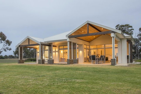 Metricup House - Elegant Country Retreat - Foster Accommodation 0