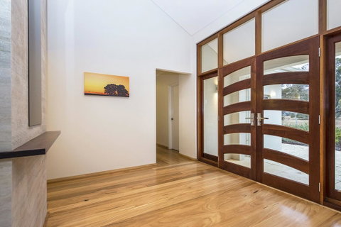 Metricup House - Elegant Country Retreat - Foster Accommodation 3