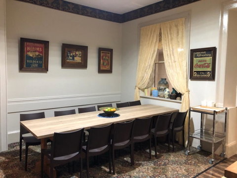 Mickey Bourke's Koroit Hotel - Foster Accommodation 2