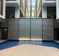 MidnightBraddon Modern Executive Apt Pool Sauna Secure Parking Wine - Foster Accommodation