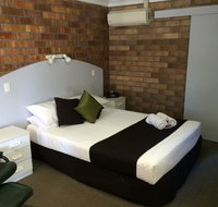 Miles Outback Motel - Foster Accommodation