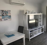 Mindarie Beach Studio - Foster Accommodation