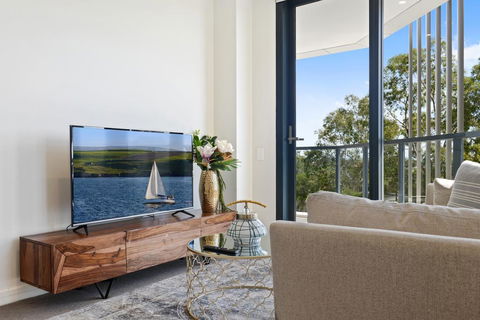 Modern, Ultra Clean In The Heart Of Convenience - Foster Accommodation 1