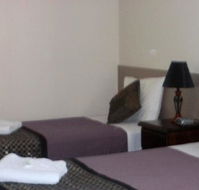 Molika Springs Motel - Foster Accommodation