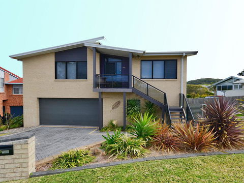 Morella On Becker - Foster Accommodation 1