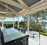 Morisset Bay Waterfront Views Lake House looking over Trinity Marina - Foster Accommodation